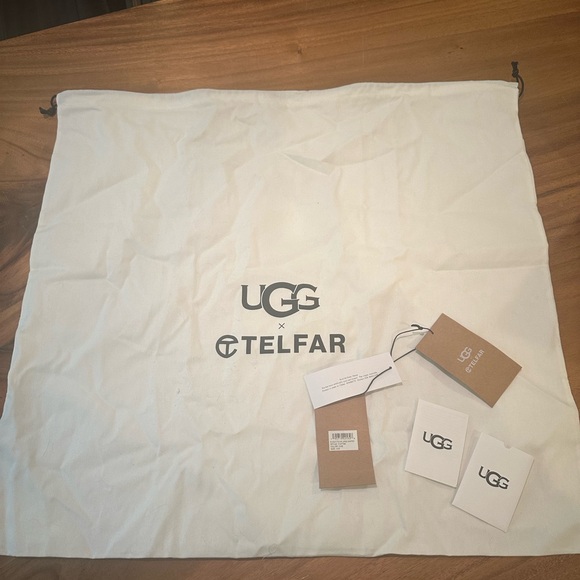 Ugg X Telfar large shopper in chestnut - Picture 5 of 13